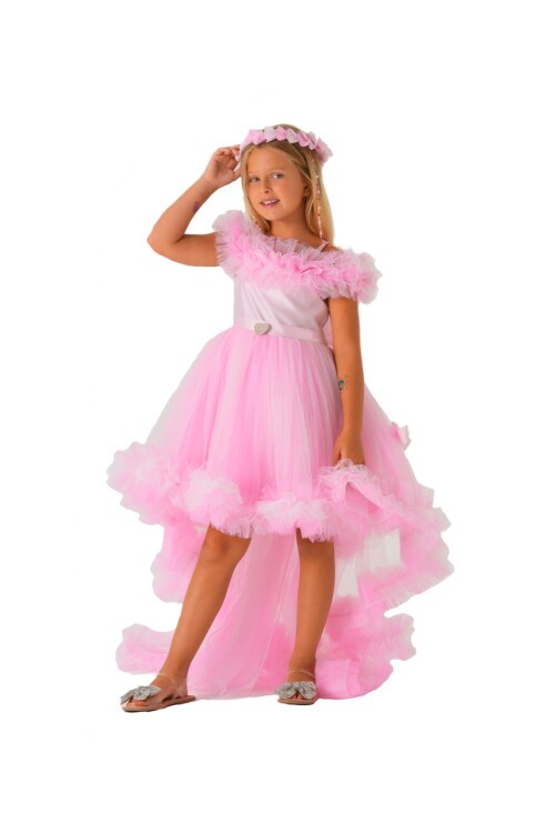 Kız çocuk kuyruklu elbise